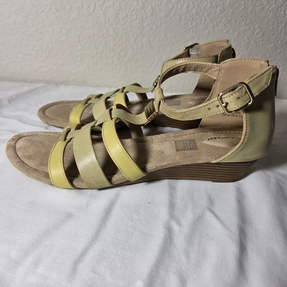 St Johns Bay Nixon Yellow Tan Strappy Wedge Sandals Womens 11M 106-0370